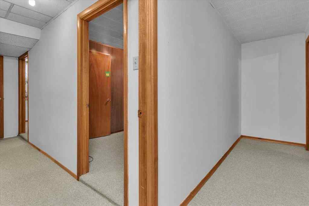 MLS® A2241038 - 2619 37 Street SW in Glendale Calgary, Residential