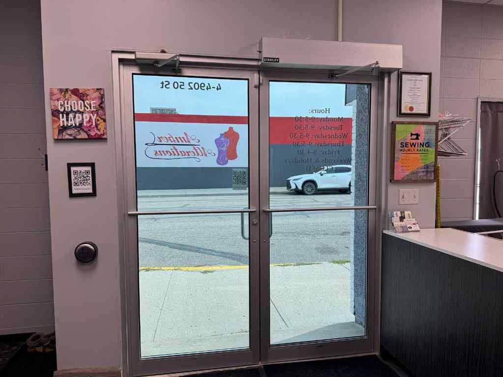 MLS® A2241050 - Unit #4 4902 50 Street  in Central Ponoka Ponoka, Commercial