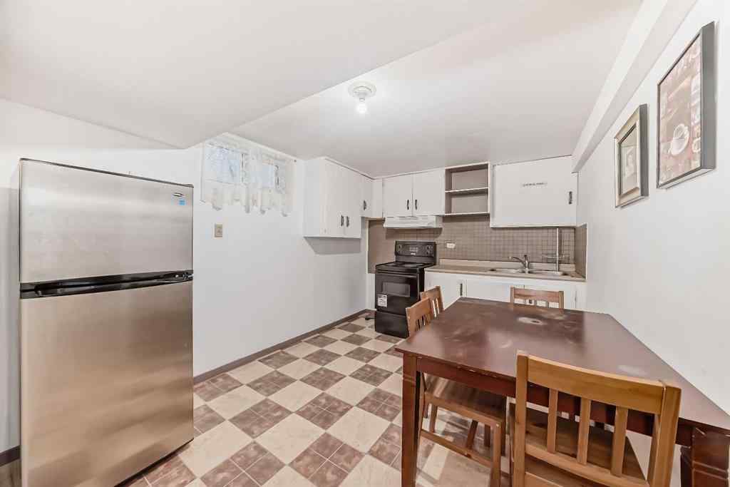 MLS® A2241064 - 320 44 Street SE in Forest Heights Calgary, Residential
