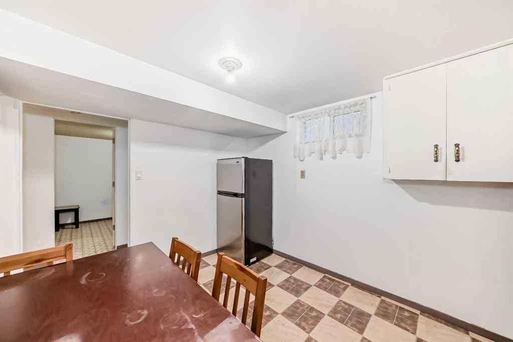MLS® A2241064 - 320 44 Street SE in Forest Heights Calgary, Residential