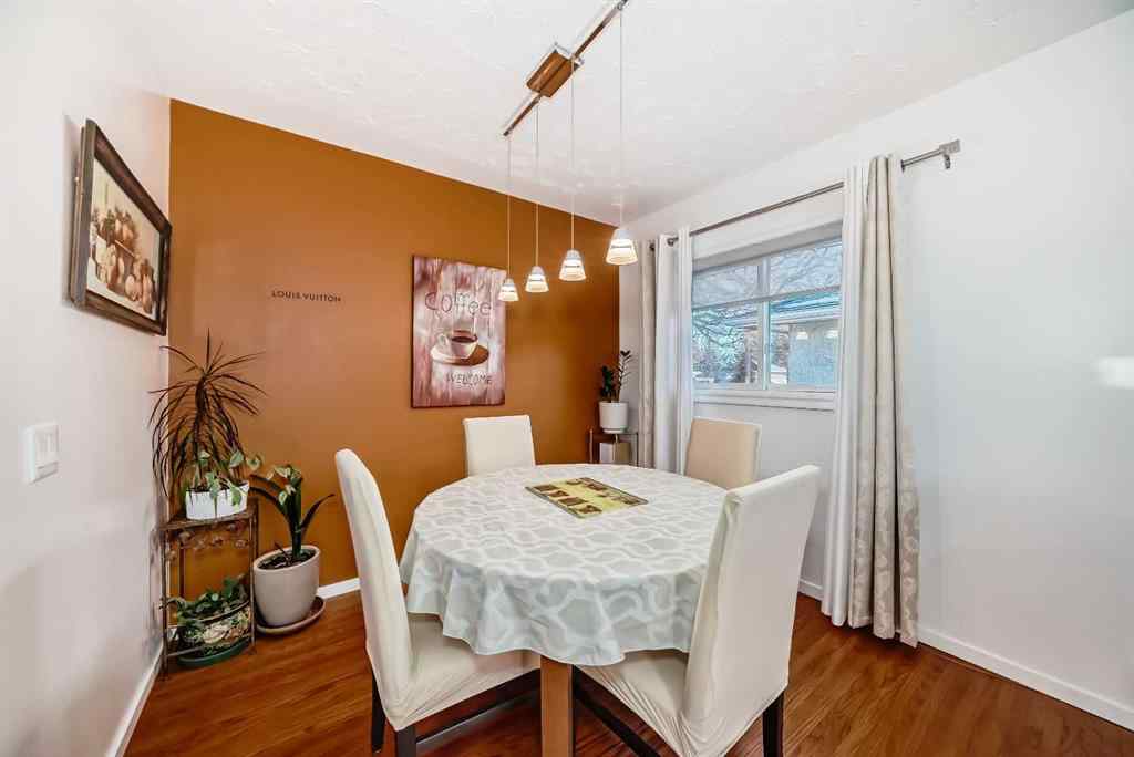 MLS® A2241064 - 320 44 Street SE in Forest Heights Calgary, Residential