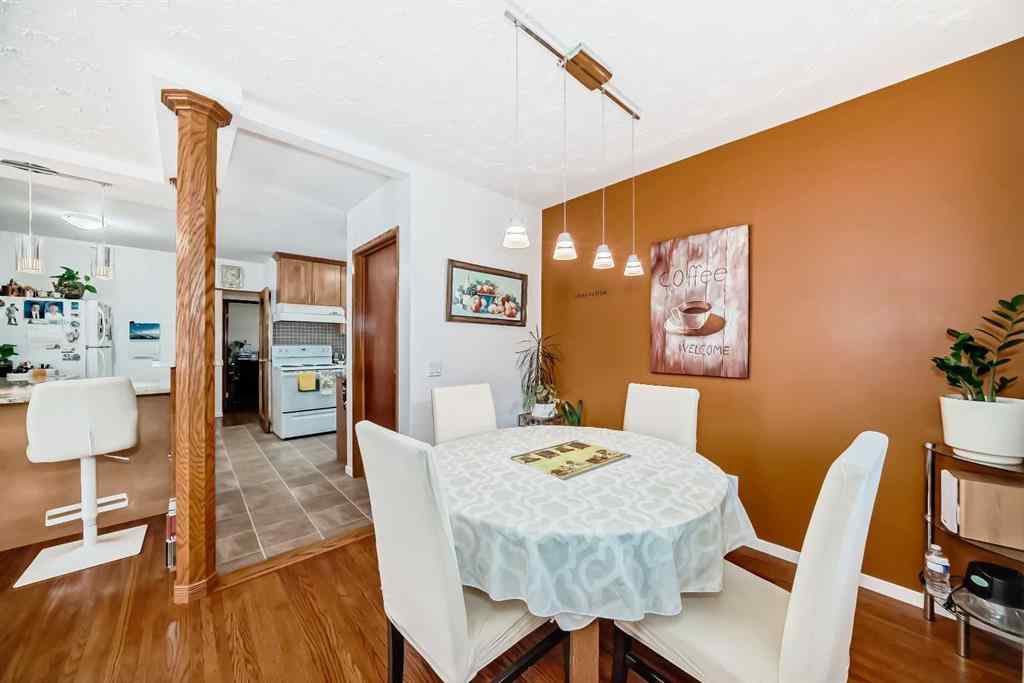 MLS® A2241064 - 320 44 Street SE in Forest Heights Calgary, Residential