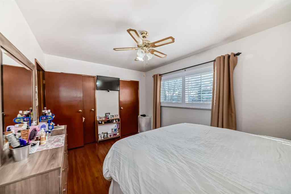 MLS® A2241064 - 320 44 Street SE in Forest Heights Calgary, Residential