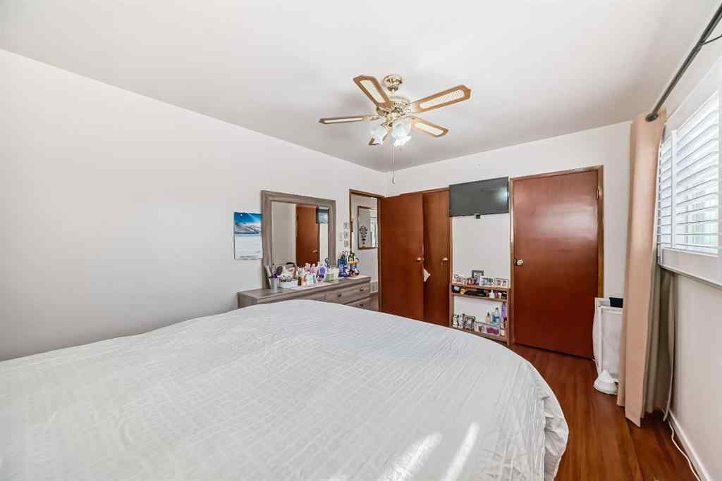 MLS® A2241064 - 320 44 Street SE in Forest Heights Calgary, Residential