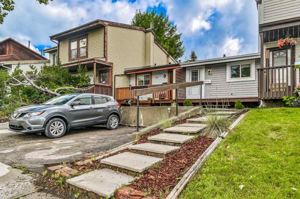 MLS® A2241068 - 1426 Ranchlands Way NW in Ranchlands Calgary, Residential