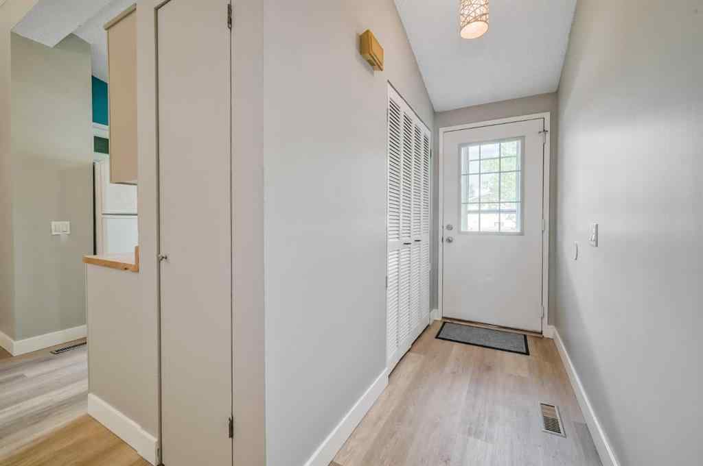 MLS® A2241068 - 1426 Ranchlands Way NW in Ranchlands Calgary, Residential