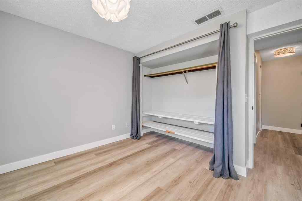 MLS® A2241068 - 1426 Ranchlands Way NW in Ranchlands Calgary, Residential