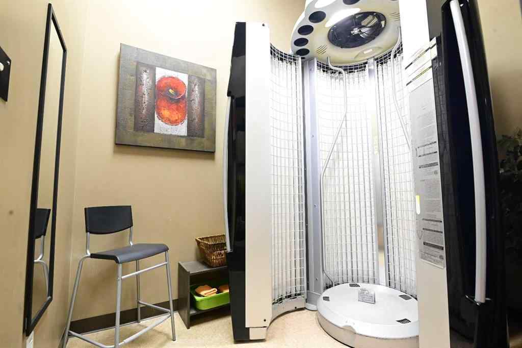 MLS® A2241069 - Unit #401 8120 Beddington Boulevard NW in Beddington Heights Calgary, Commercial
