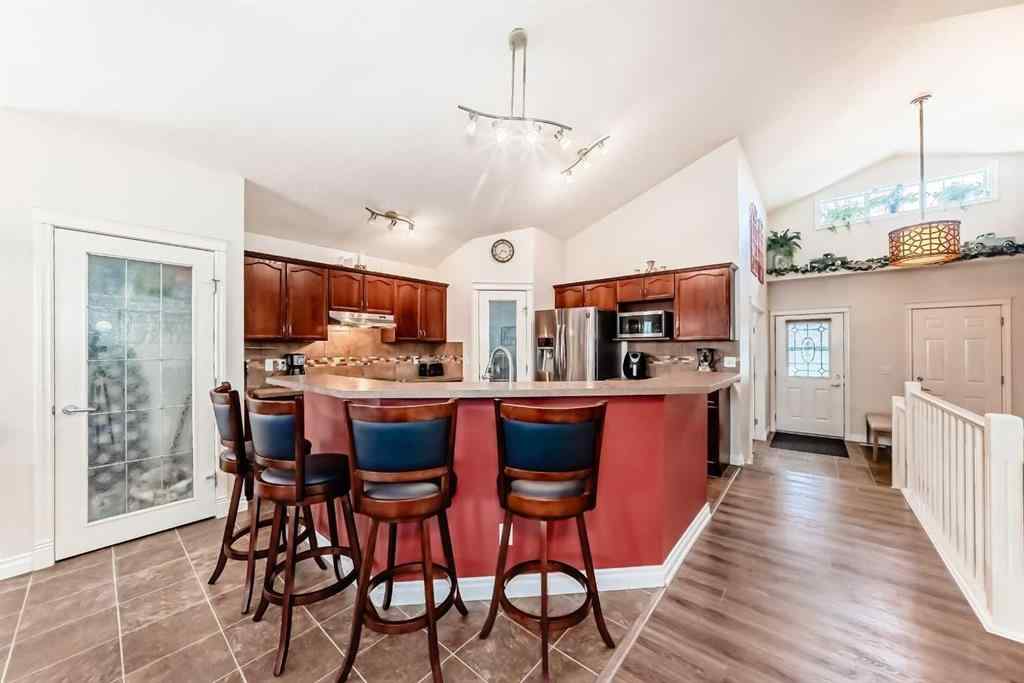 MLS® A2241076 - 187 Hawkmere View  in NONE Chestermere, Residential