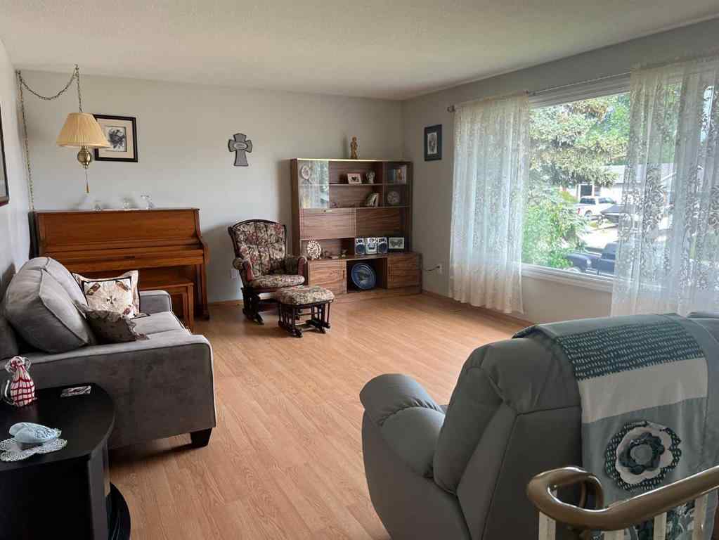 MLS® A2241078 - 811 7 st   in NONE Fox Creek, Residential
