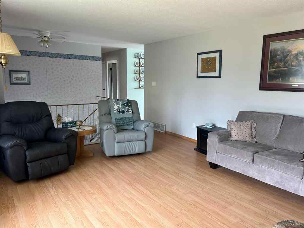 MLS® A2241078 - 811 7 st   in NONE Fox Creek, Residential