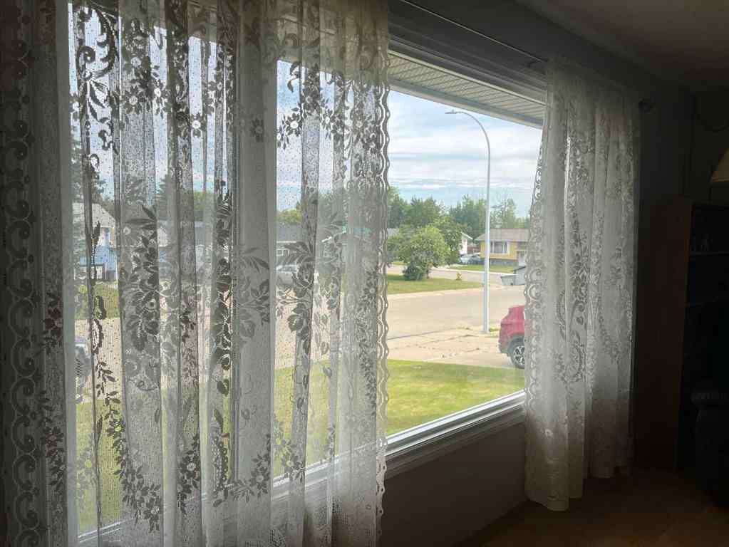 MLS® A2241078 - 811 7 st   in NONE Fox Creek, Residential