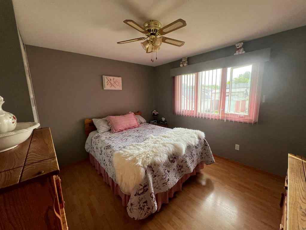 MLS® A2241078 - 811 7 st   in NONE Fox Creek, Residential