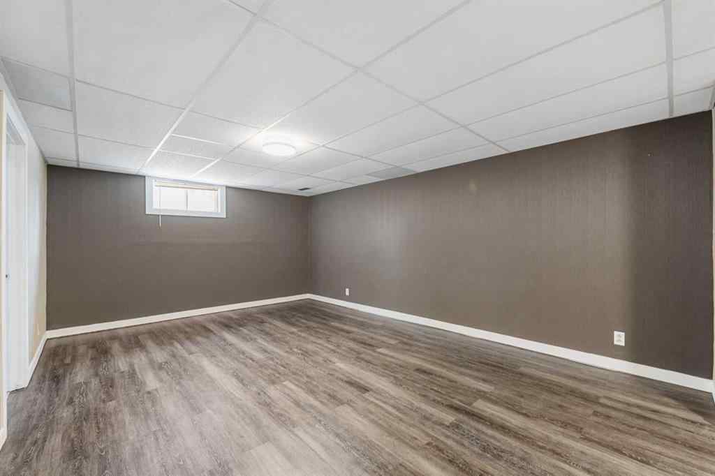 MLS® A2241080 - 36 Brentwood Drive E in Maplewood Strathmore, Residential