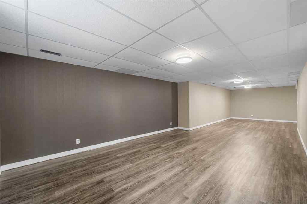 MLS® A2241080 - 36 Brentwood Drive E in Maplewood Strathmore, Residential