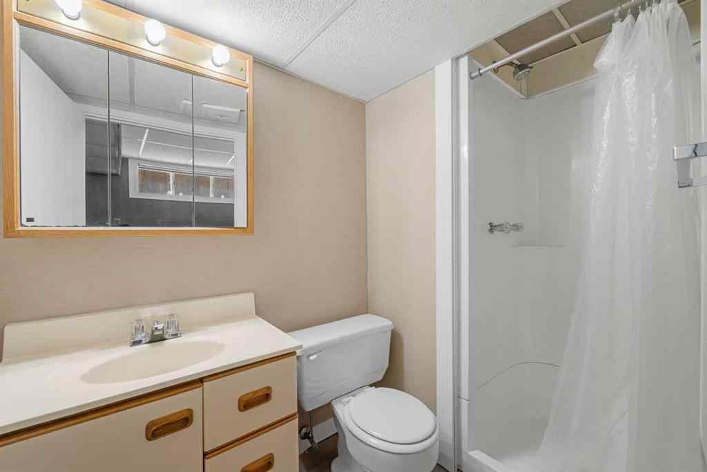 MLS® A2241080 - 36 Brentwood Drive E in Maplewood Strathmore, Residential