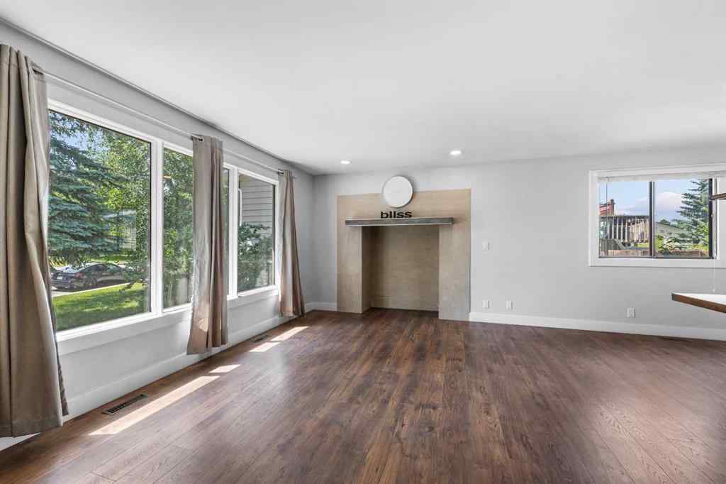 MLS® A2241080 - 36 Brentwood Drive E in Maplewood Strathmore, Residential
