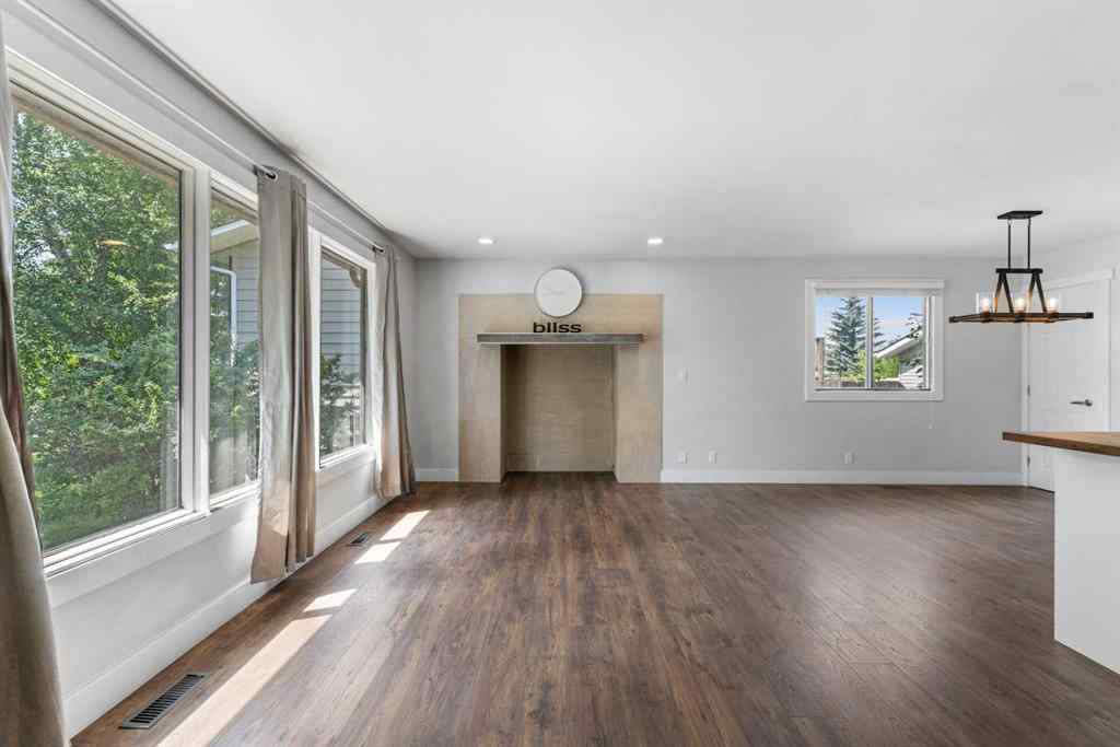 MLS® A2241080 - 36 Brentwood Drive E in Maplewood Strathmore, Residential