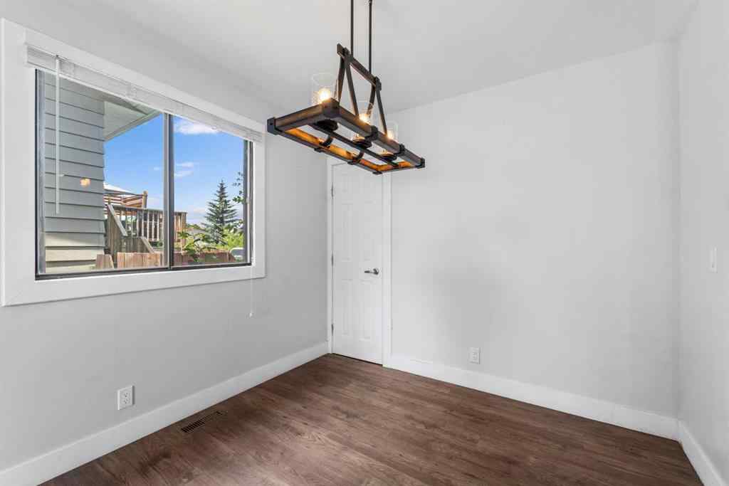MLS® A2241080 - 36 Brentwood Drive E in Maplewood Strathmore, Residential