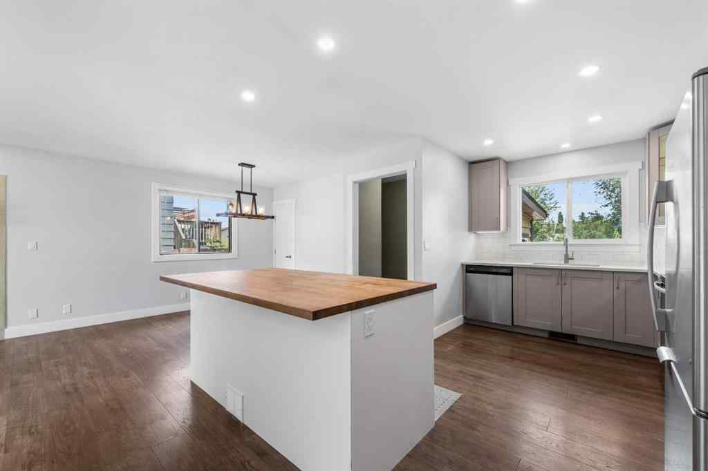 MLS® A2241080 - 36 Brentwood Drive E in Maplewood Strathmore, Residential