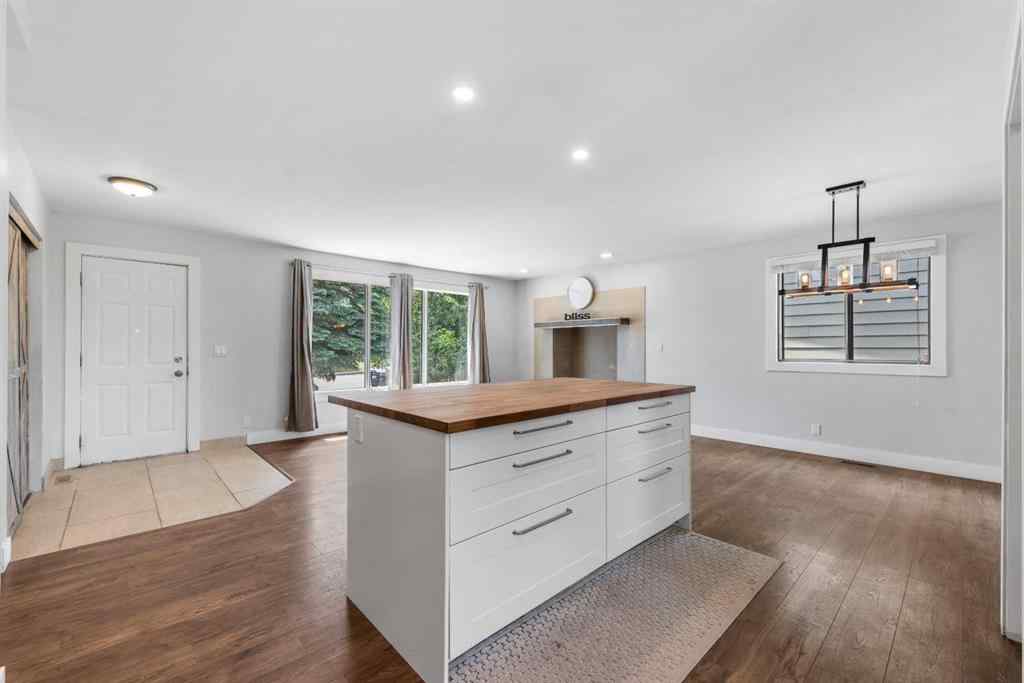 MLS® A2241080 - 36 Brentwood Drive E in Maplewood Strathmore, Residential