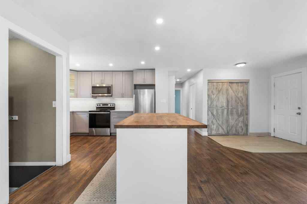 MLS® A2241080 - 36 Brentwood Drive E in Maplewood Strathmore, Residential