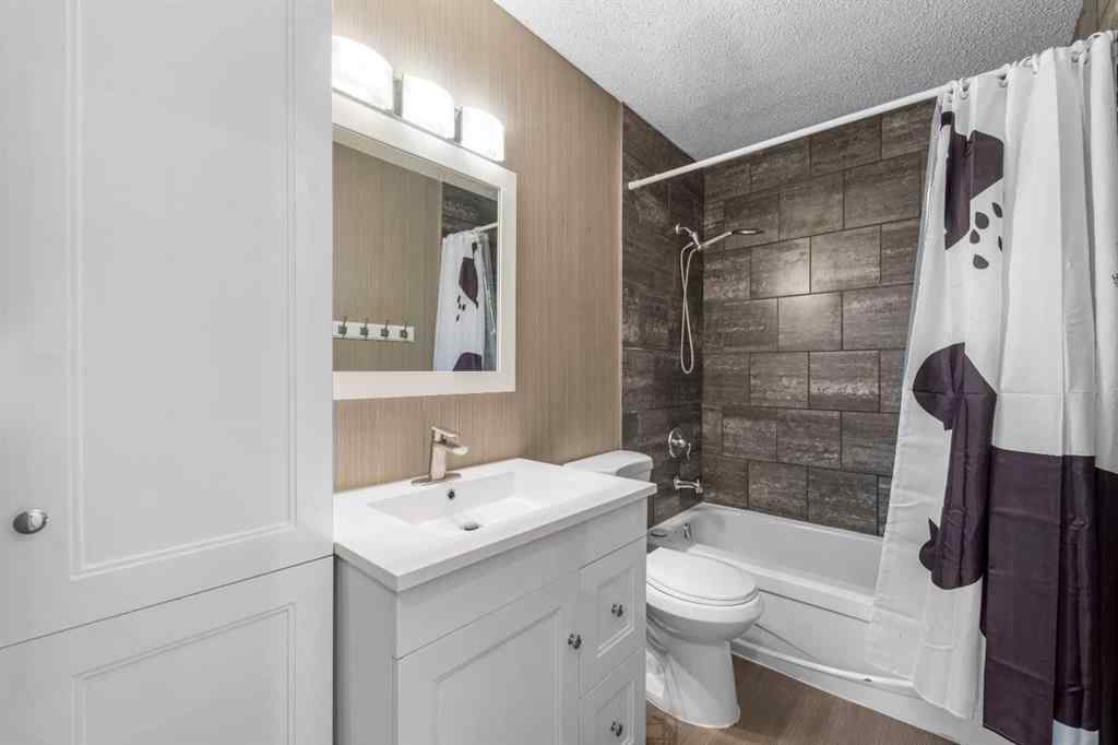 MLS® A2241080 - 36 Brentwood Drive E in Maplewood Strathmore, Residential