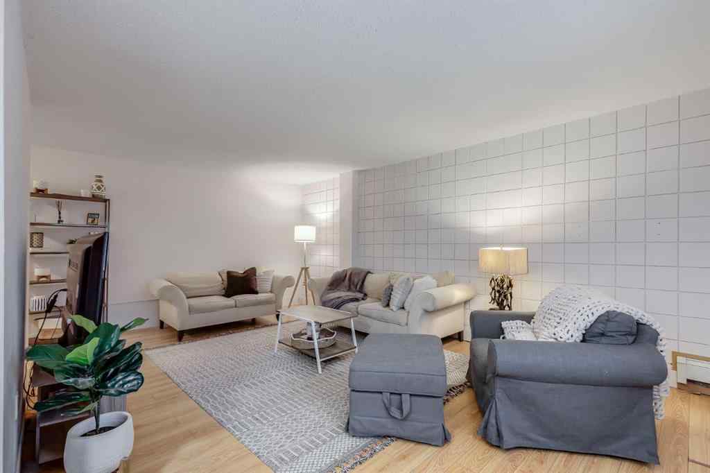 MLS® A2241083 - Unit #6 3208 19 Street NW in Collingwood Calgary, Residential