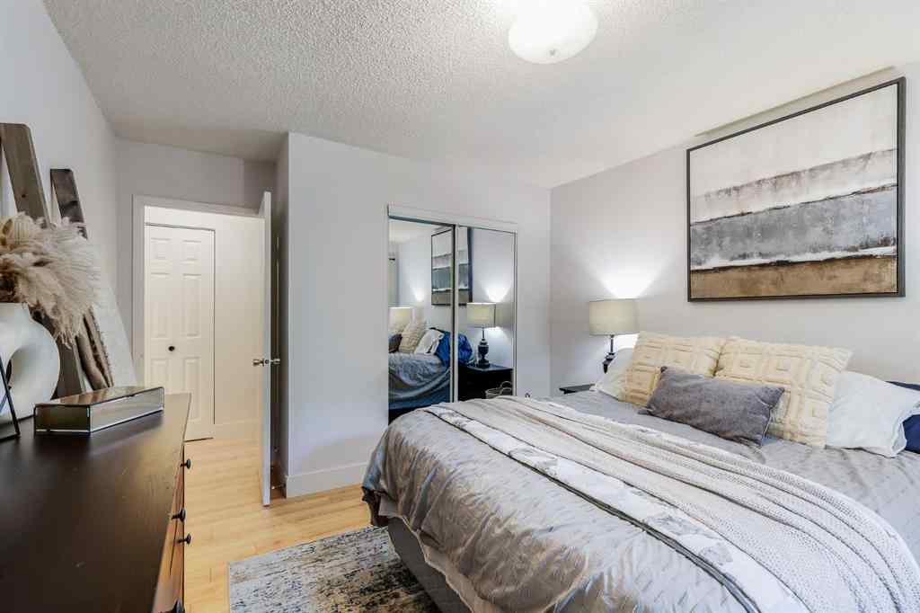 MLS® A2241083 - Unit #6 3208 19 Street NW in Collingwood Calgary, Residential