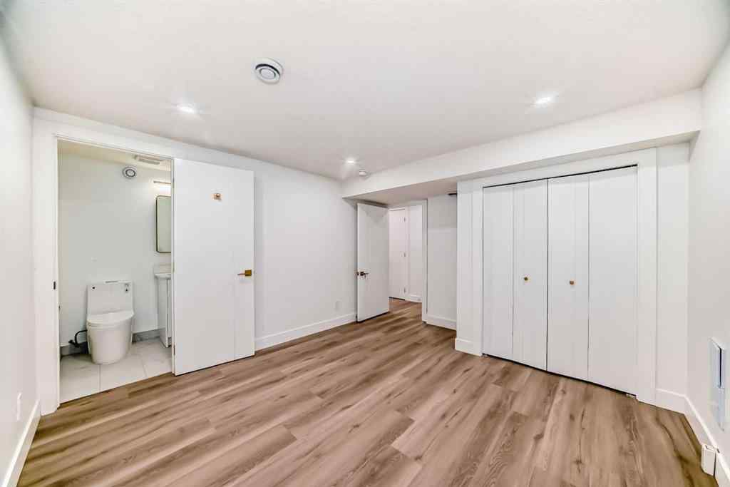 MLS® A2241095 - 304 Huntbourne Hill NE in Huntington Hills Calgary, Residential