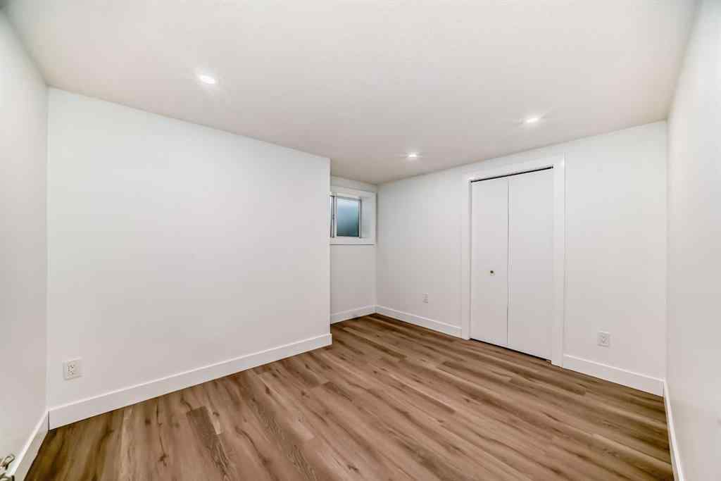 MLS® A2241095 - 304 Huntbourne Hill NE in Huntington Hills Calgary, Residential