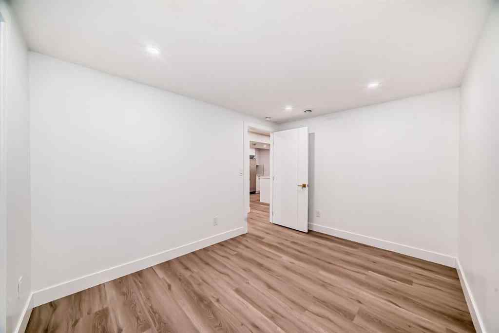 MLS® A2241095 - 304 Huntbourne Hill NE in Huntington Hills Calgary, Residential