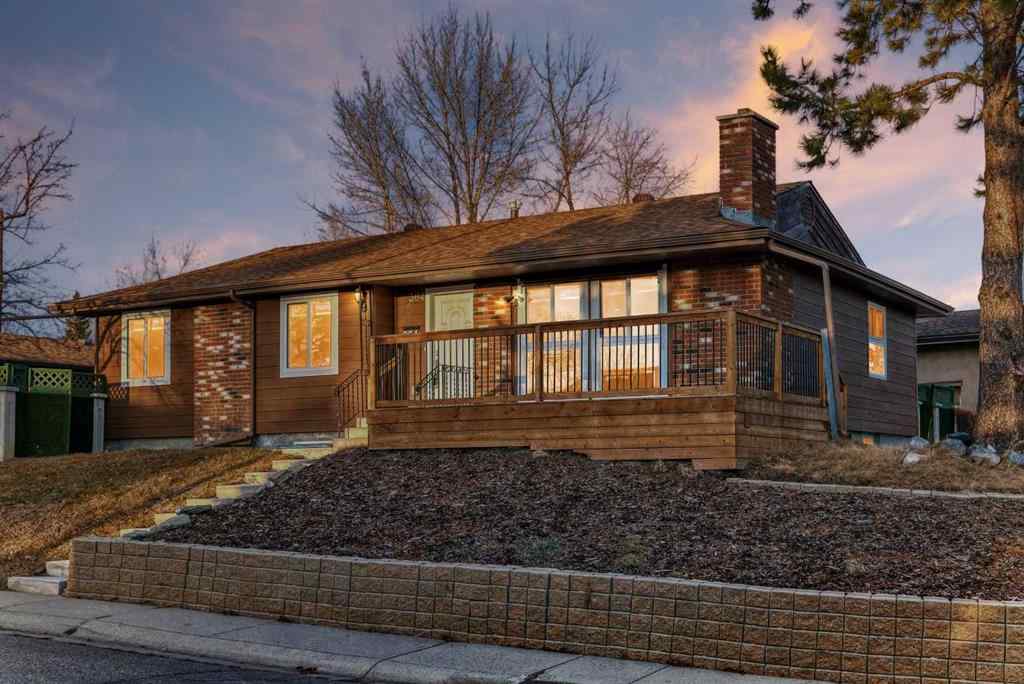 MLS® A2241095 - 304 Huntbourne Hill NE in Huntington Hills Calgary, Residential