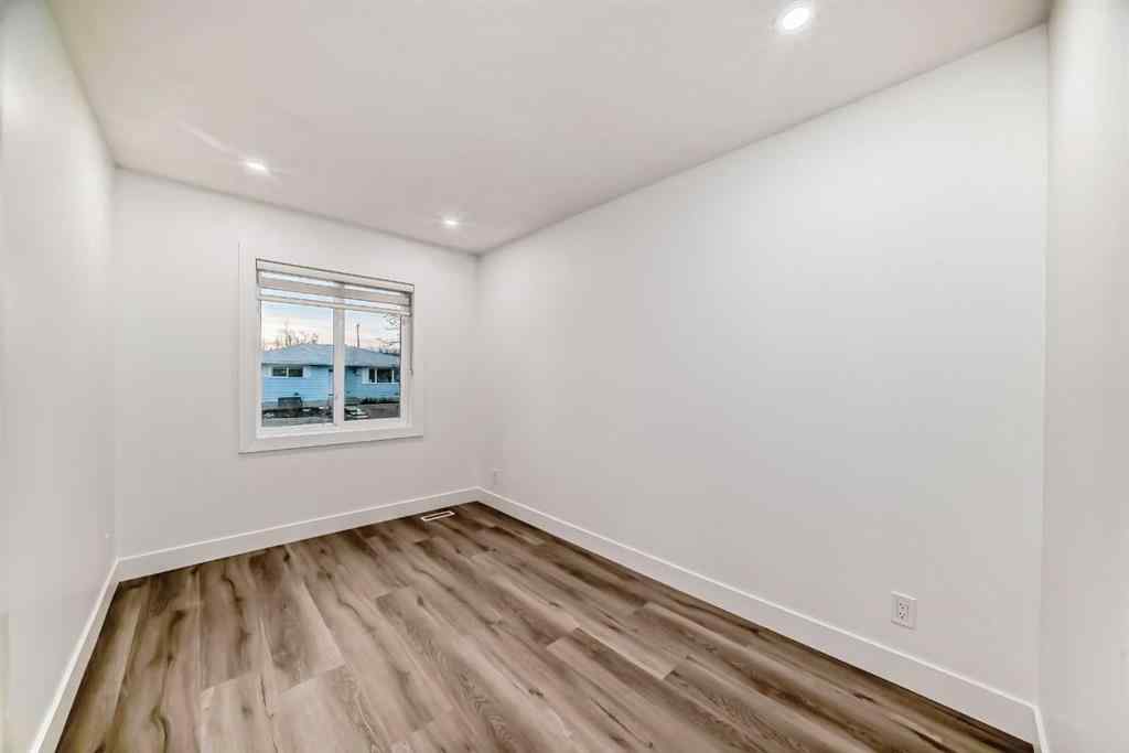 MLS® A2241095 - 304 Huntbourne Hill NE in Huntington Hills Calgary, Residential