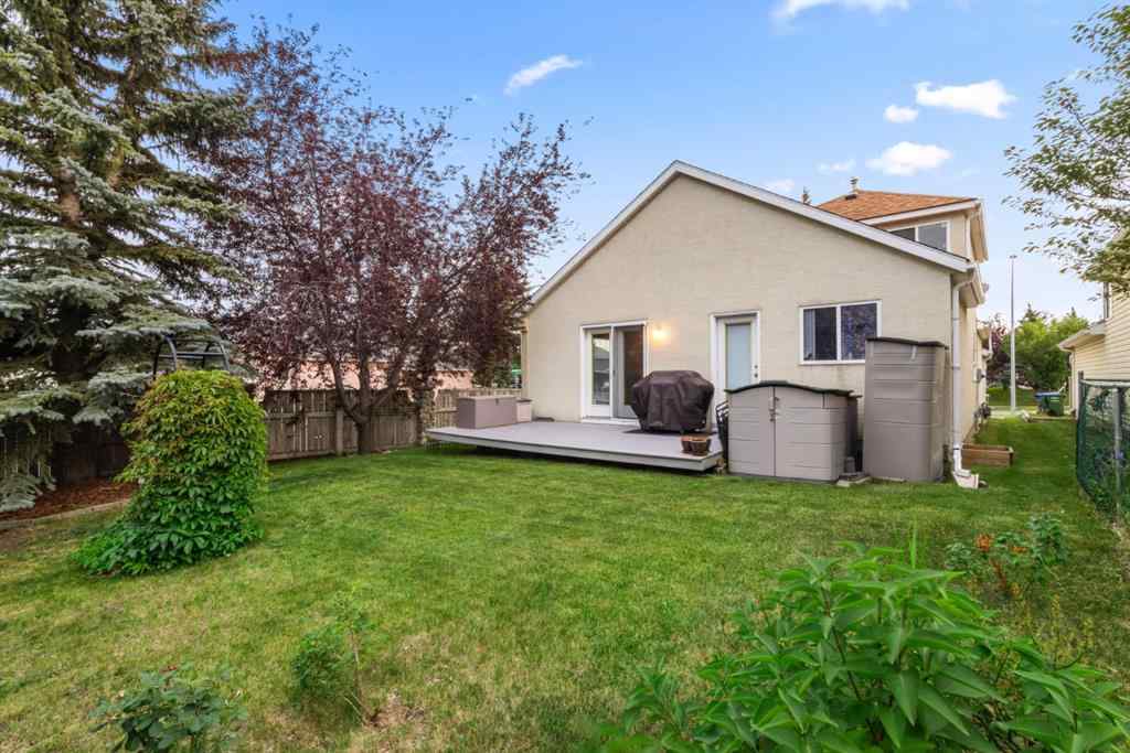 MLS® A2241112 - 106 Somerset Drive SW in Somerset Calgary, Residential