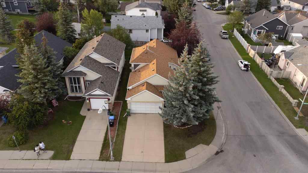 MLS® A2241112 - 106 Somerset Drive SW in Somerset Calgary, Residential