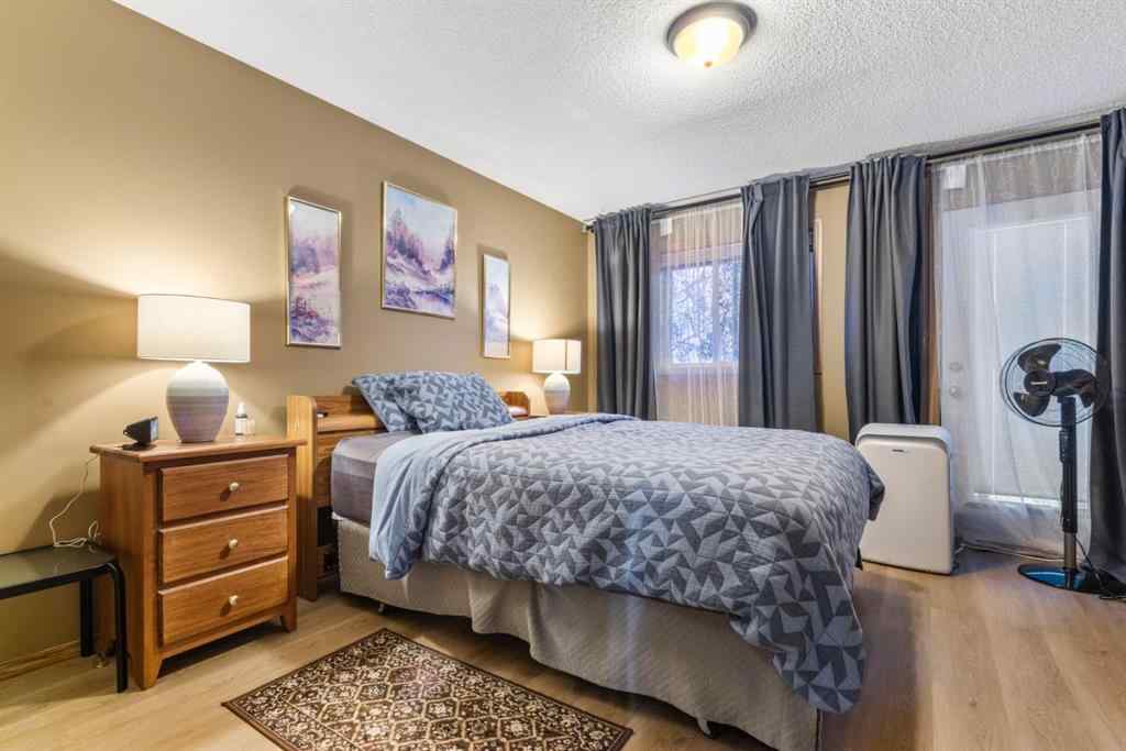 MLS® A2241112 - 106 Somerset Drive SW in Somerset Calgary, Residential