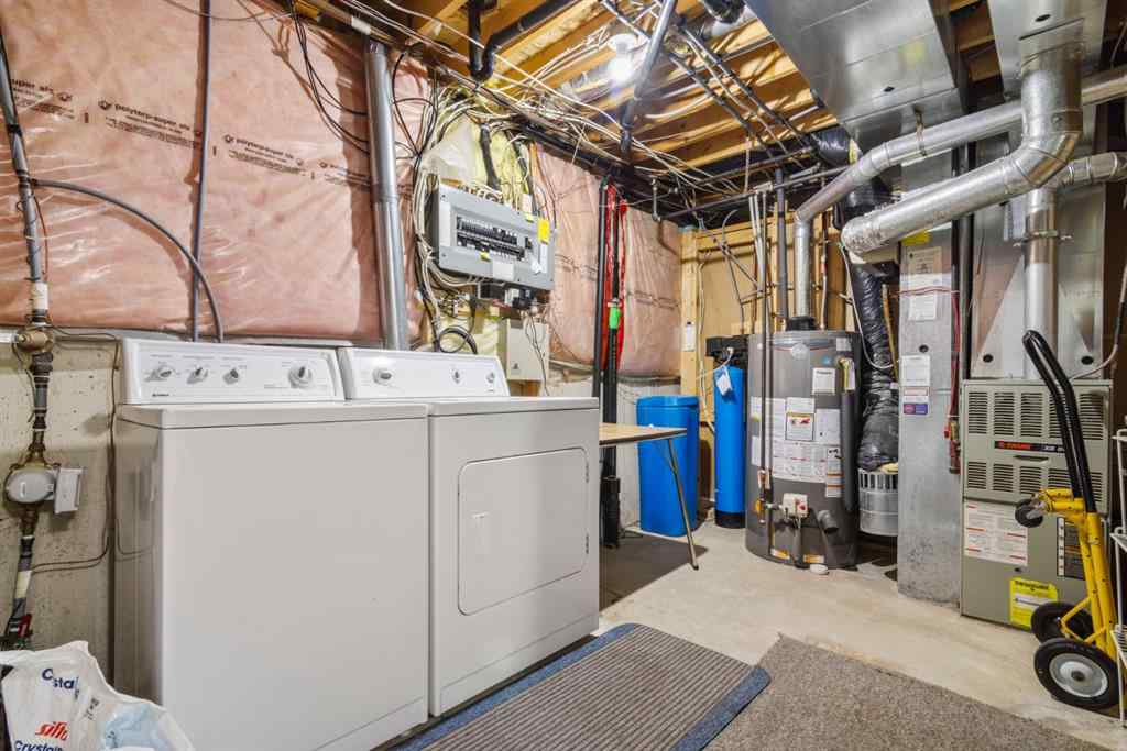 MLS® A2241112 - 106 Somerset Drive SW in Somerset Calgary, Residential