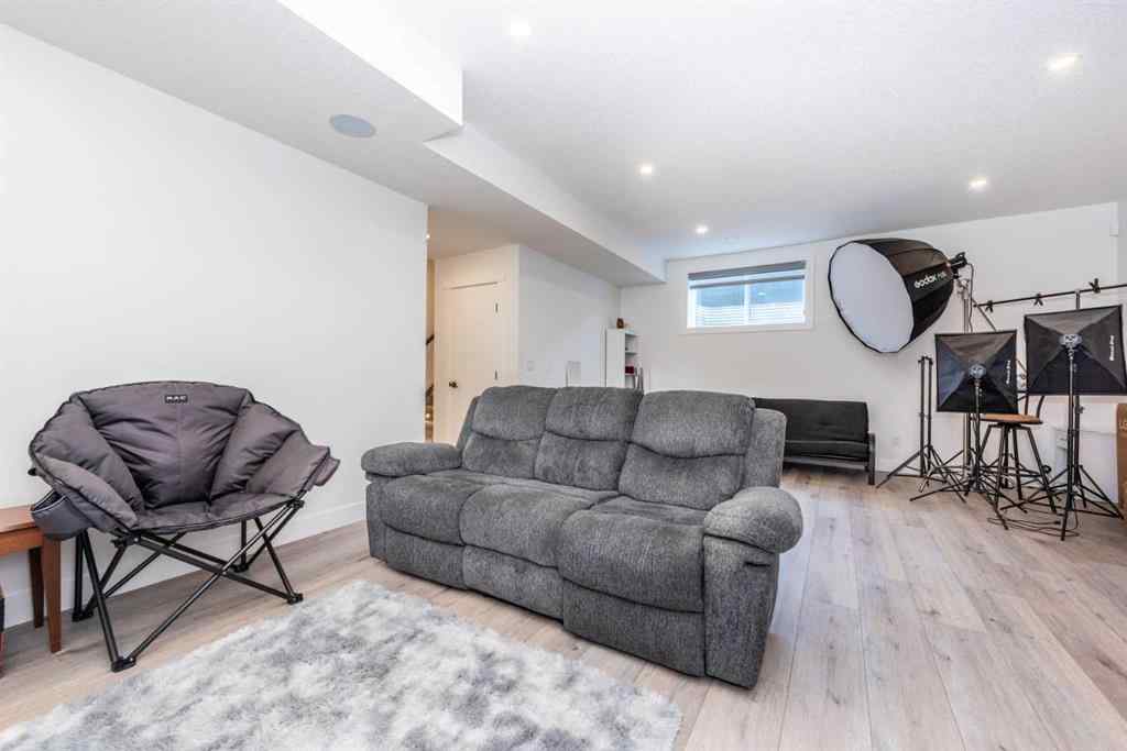 MLS® A2241113 - 53 Hampstead Mews NW in Hamptons Calgary, Residential