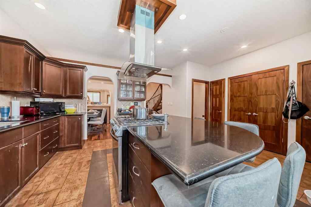 MLS® A2241114 - 4347 2 Street NW in Highland Park Calgary, Residential