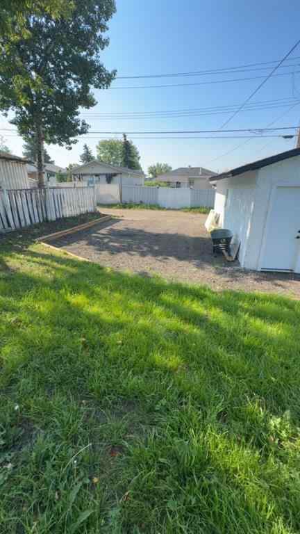 MLS® A2241119 - 9513 108 Avenue  in Hillside Grande Prairie, Residential
