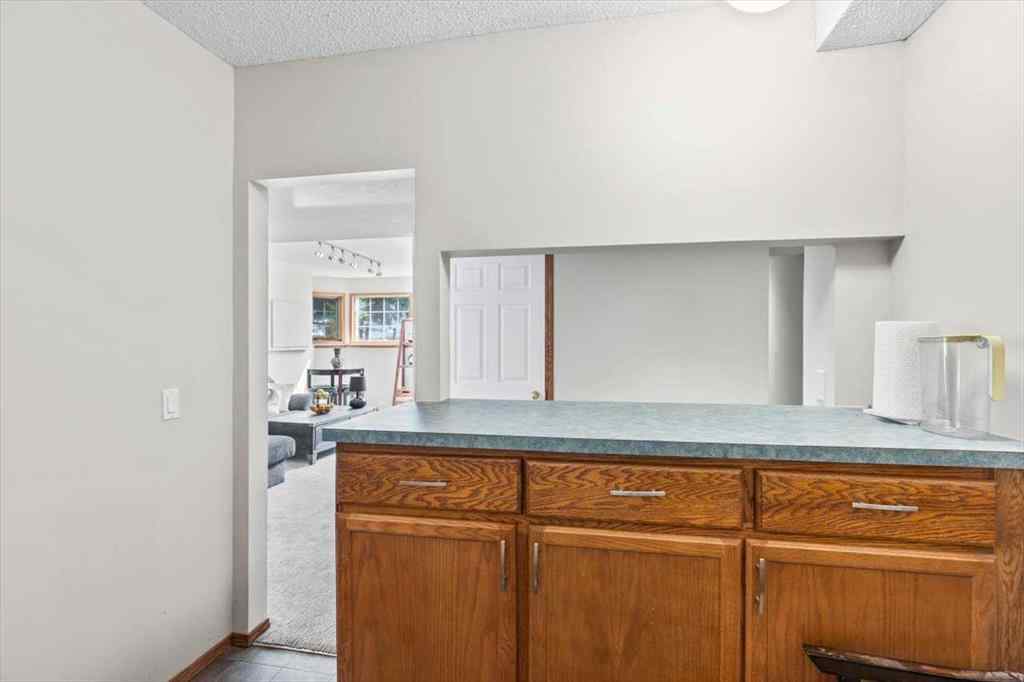 MLS® A2241121 - 185 Westchester Way  in Chesterview Estates Chestermere, Residential