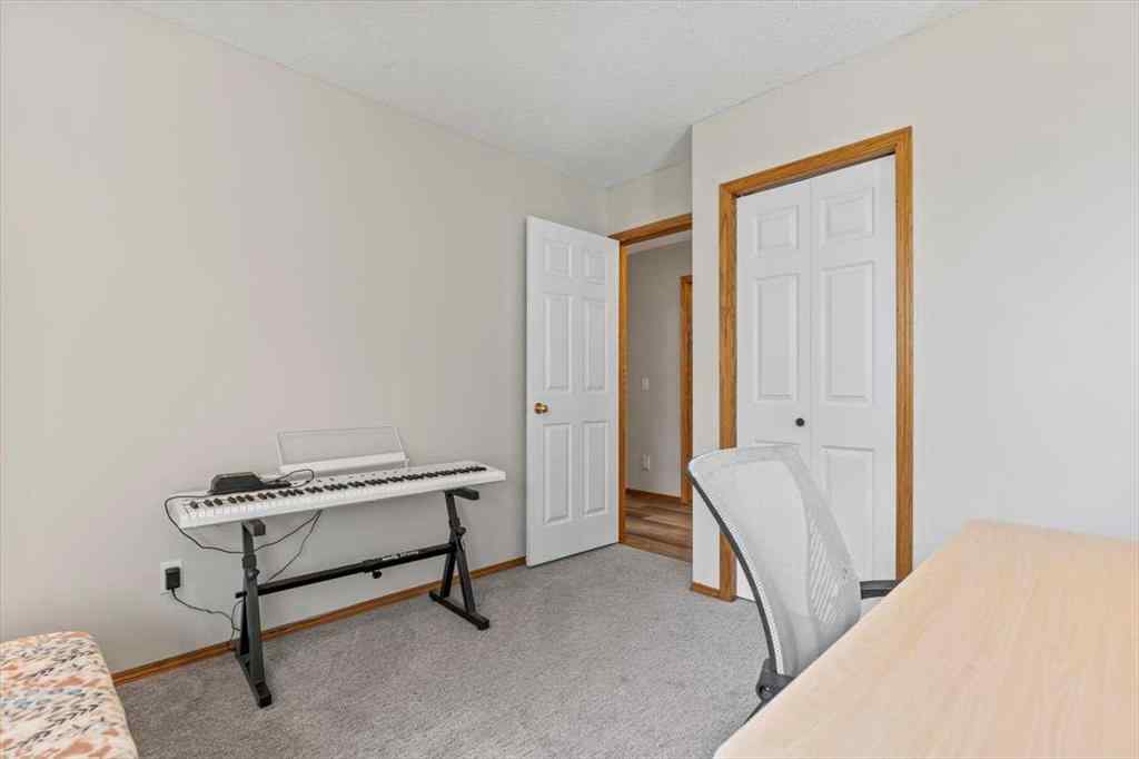 MLS® A2241121 - 185 Westchester Way  in Chesterview Estates Chestermere, Residential