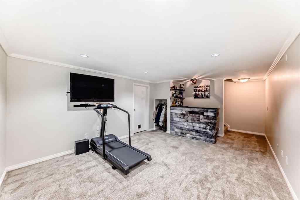 MLS® A2241123 - 111 REGAL Park NE in Renfrew Calgary, Residential