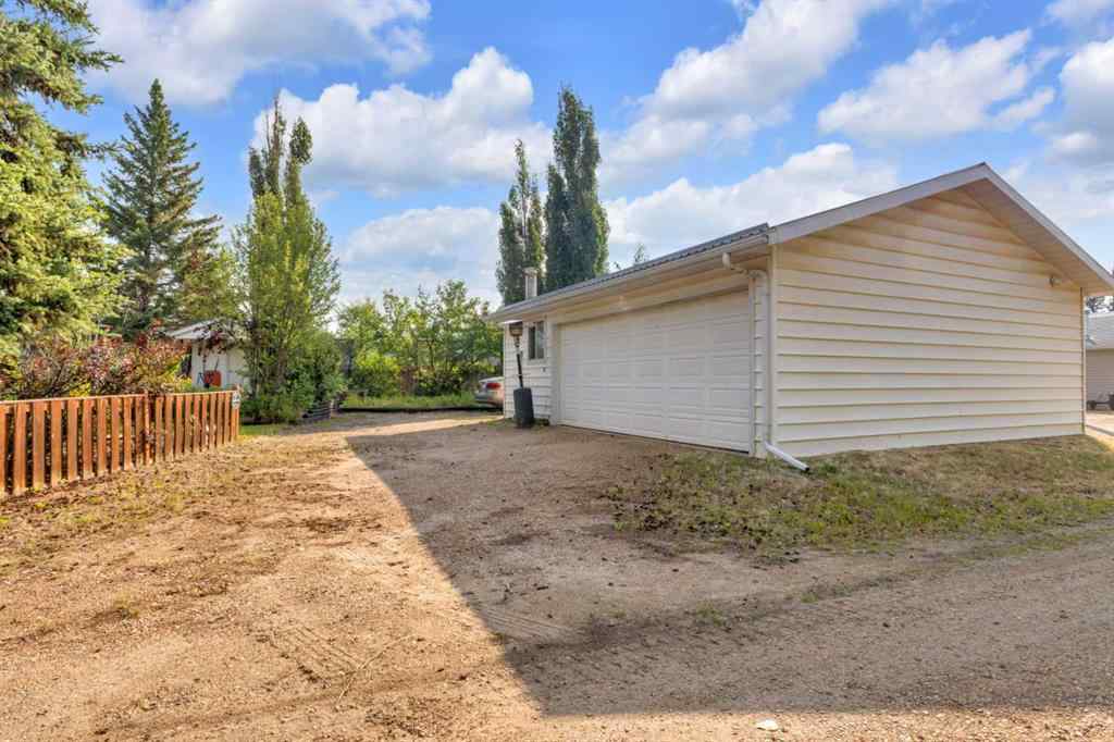 MLS® A2241130 - 5211 55 Ave   in Bashaw Bashaw, Residential
