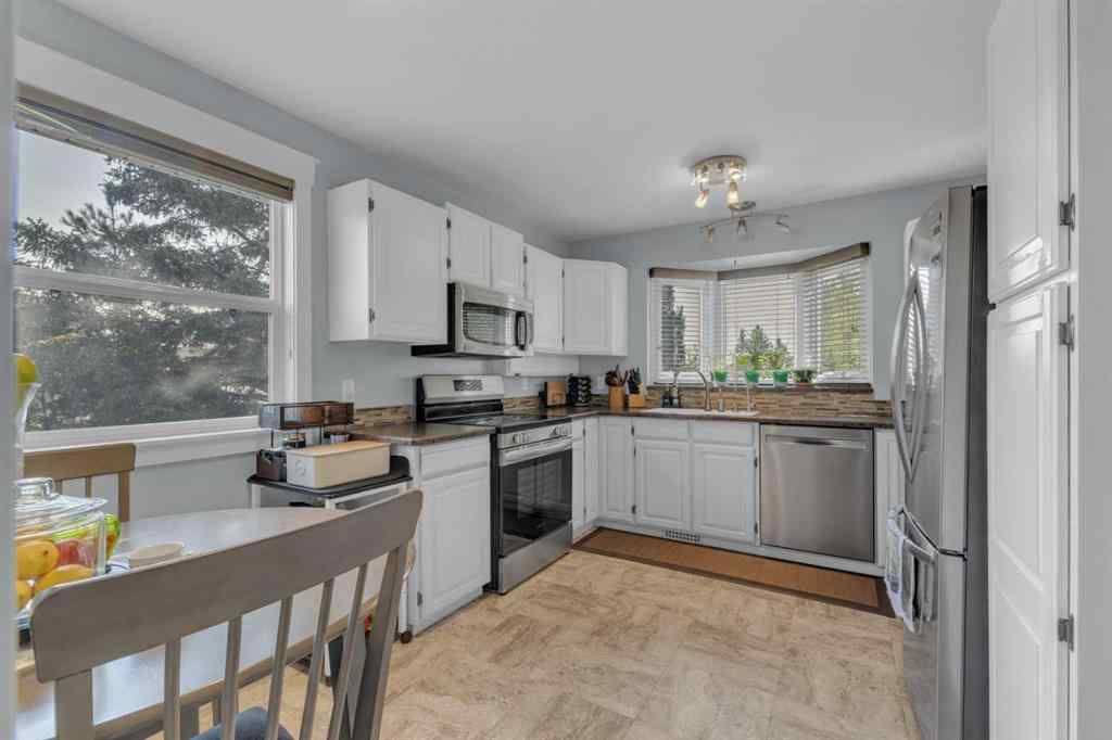 MLS® A2241130 - 5211 55 Ave   in Bashaw Bashaw, Residential