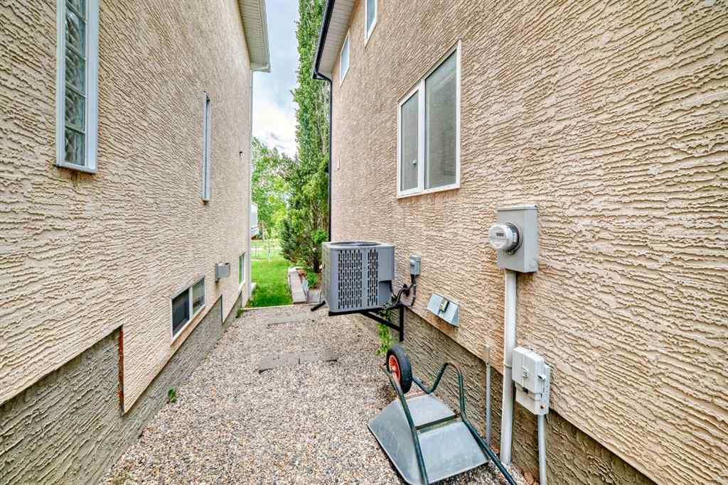 MLS® A2241137 - 146 Scenic View Close NW in Scenic Acres Calgary, Residential