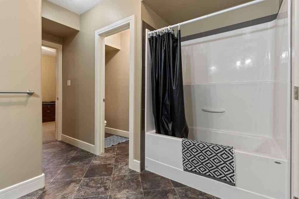 MLS® A2241145 - 2709 59 Street Close  in Valleyview Camrose, Residential