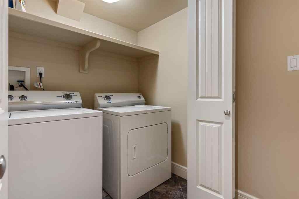 MLS® A2241145 - 2709 59 Street Close  in Valleyview Camrose, Residential