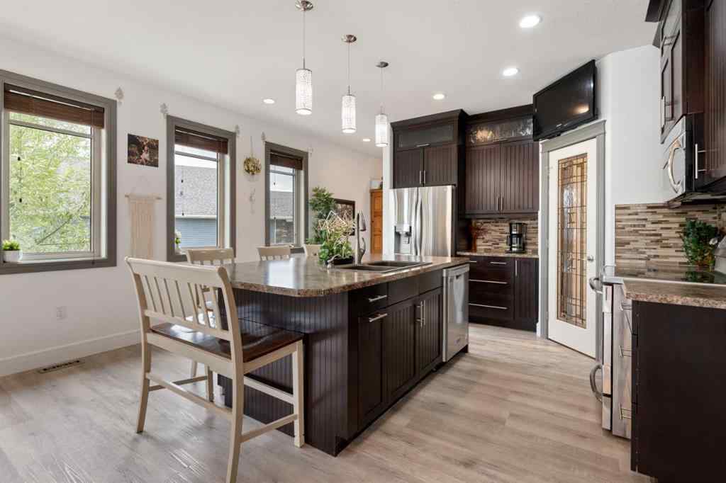 MLS® A2241145 - 2709 59 Street Close  in Valleyview Camrose, Residential